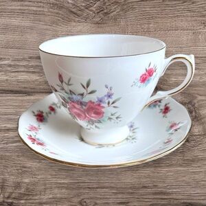 Queen Anne bone china floral pattern, pink mini roses, gold rims,vintage,England